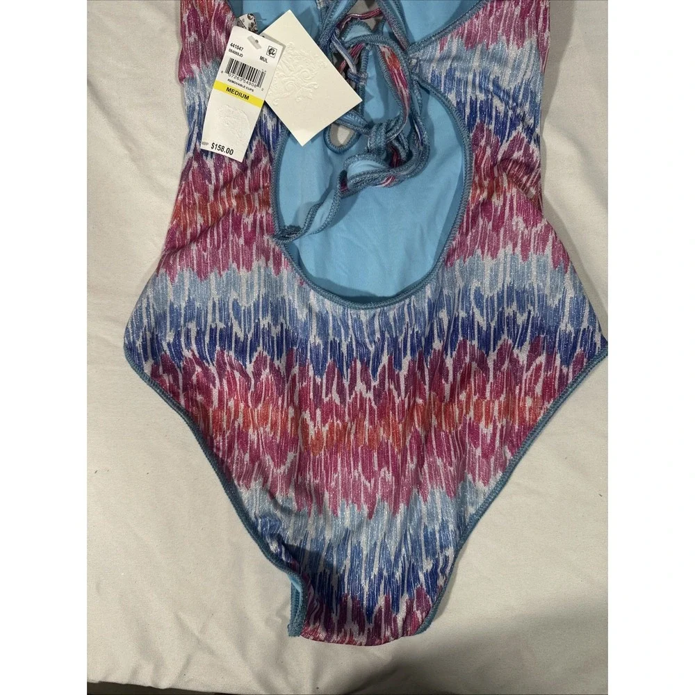 BECCA nwt $158